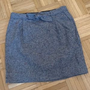 JCrew tweed skirt with bow and pockets ✨